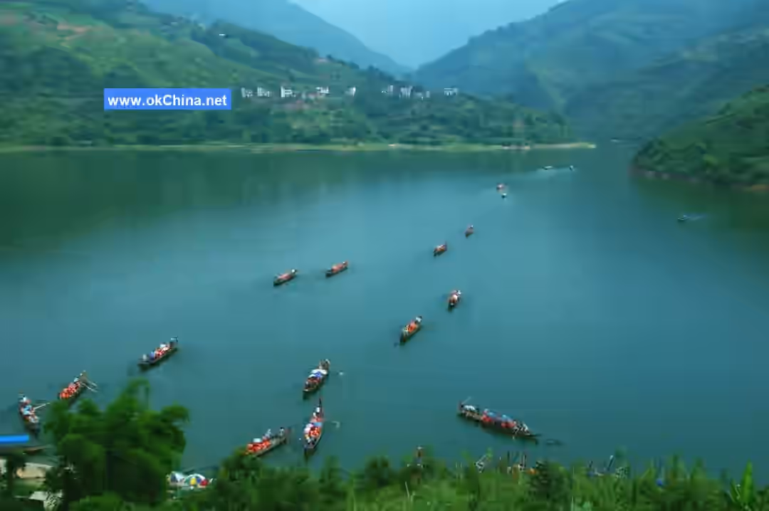 Shennong Stream Ropeway Cultural Tourist Area