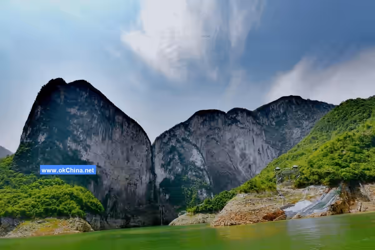 Qingjiang River Scenic Area