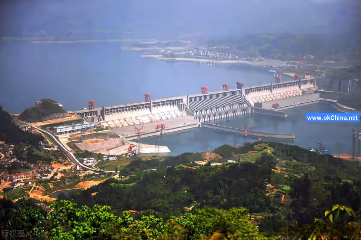 Three Gorges Dam And Qu Yuan Hometown Cultural Tourist Area