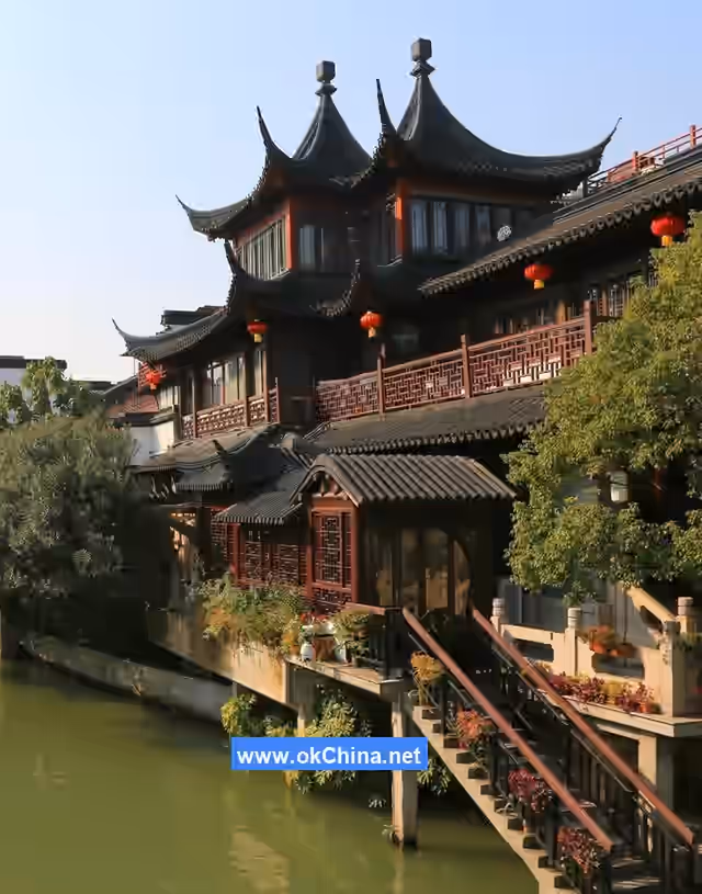 Confucius Temple And Qinhuai River Scenic Belt