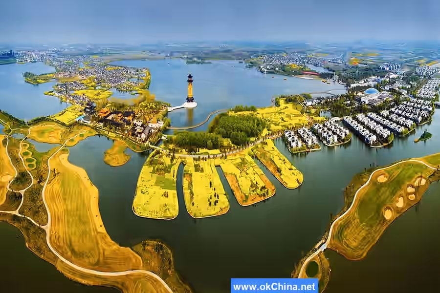Qinhu Lake Tourist Area