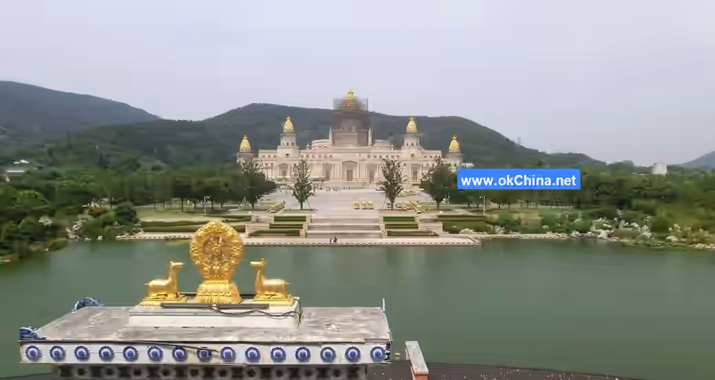 Lingshan Grand Buddha Scenic Area